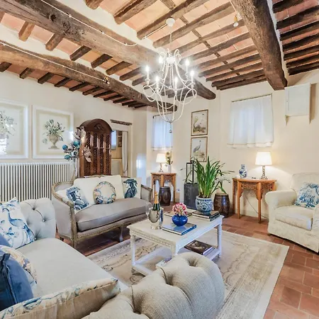 Near Lucca With Tuscan Charm Pieve di Compito