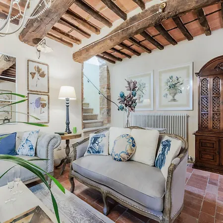 Near Lucca With Tuscan Charm *